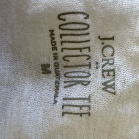 J.Crew Collector Tee White Labrador Retriever Pup With Flowers. Medium - Picture 8 of 9